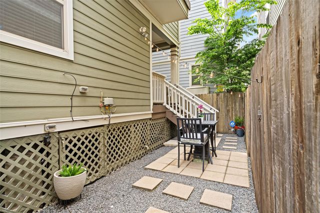 1244 Hobbs Reach Lane, Houston, TX 77008