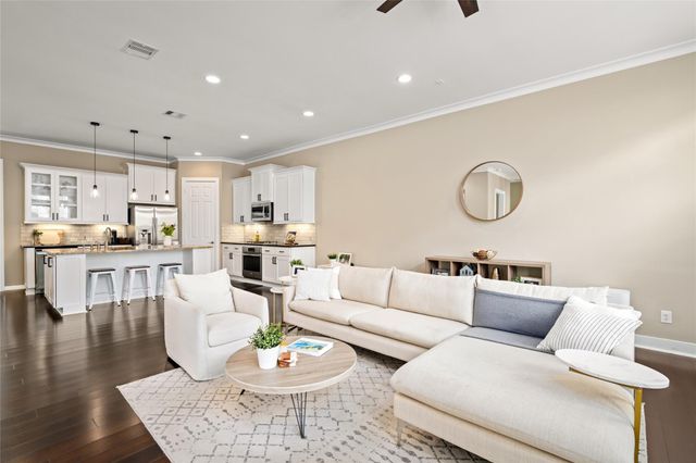 1244 Hobbs Reach Lane, Houston, TX 77008