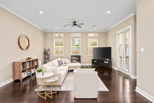 1244 Hobbs Reach Lane, Houston, TX 77008