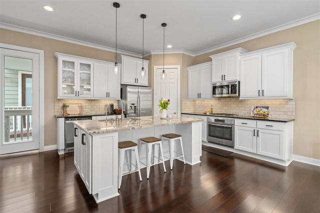 1244 Hobbs Reach Lane, Houston, TX 77008