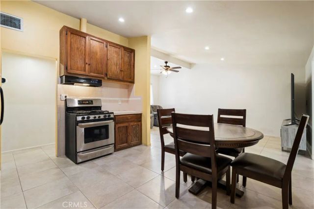 19012 Drycliff, Canyon Country, CA 91351