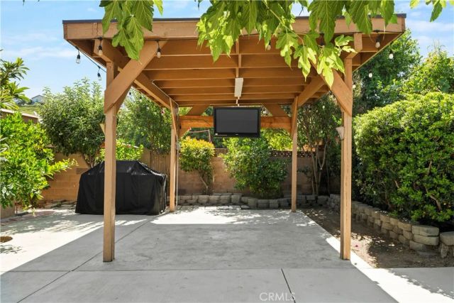 19012 Drycliff, Canyon Country, CA 91351