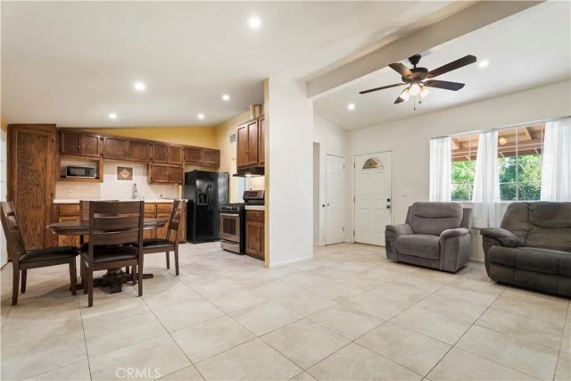 19012 Drycliff, Canyon Country, CA 91351