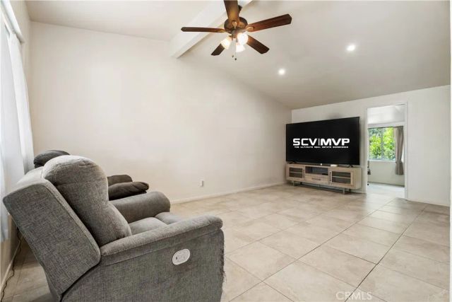 19012 Drycliff, Canyon Country, CA 91351