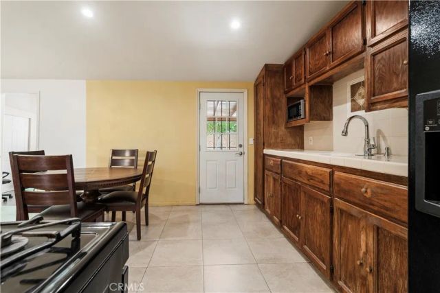 19012 Drycliff, Canyon Country, CA 91351