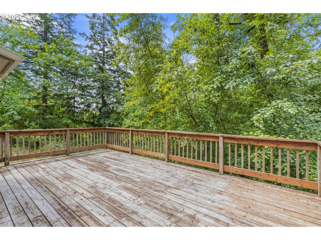 551 Haussler Rd, Kelso, WA 98626