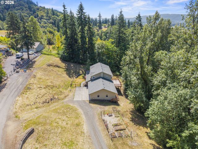551 Haussler Rd, Kelso, WA 98626