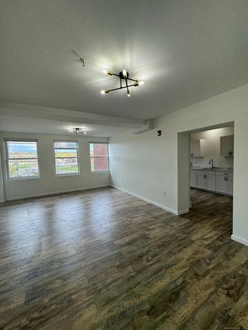 61 Colony Street 2C, Meriden, CT 06451