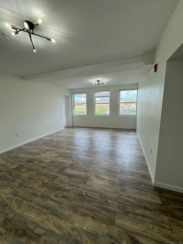 61 Colony Street 2C, Meriden, CT 06451