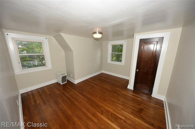 1924 Pinecrest Drive, Ferndale, MI 48220