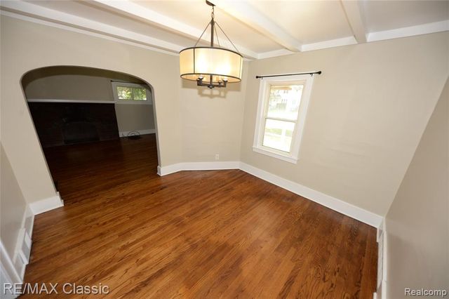 1924 Pinecrest Drive, Ferndale, MI 48220