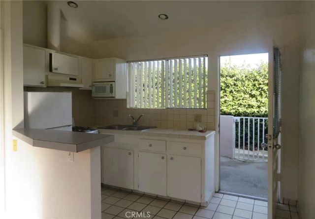 5335 Harmony Avenue, North Hollywood, CA 91601