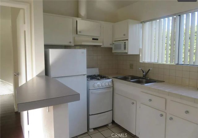 5335 Harmony Avenue, North Hollywood, CA 91601