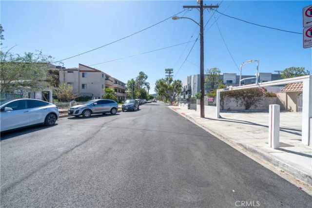 5335 Harmony Avenue, North Hollywood, CA 91601