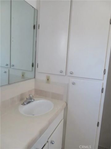 5335 Harmony Avenue, North Hollywood, CA 91601