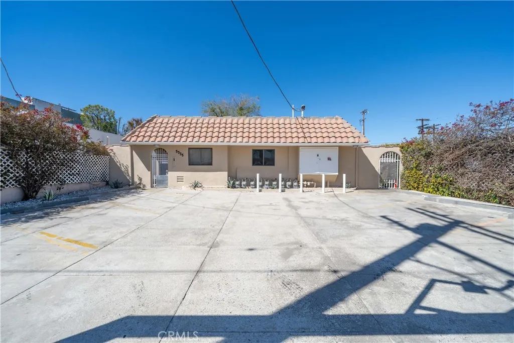 5335 Harmony Avenue, North Hollywood, CA 91601
