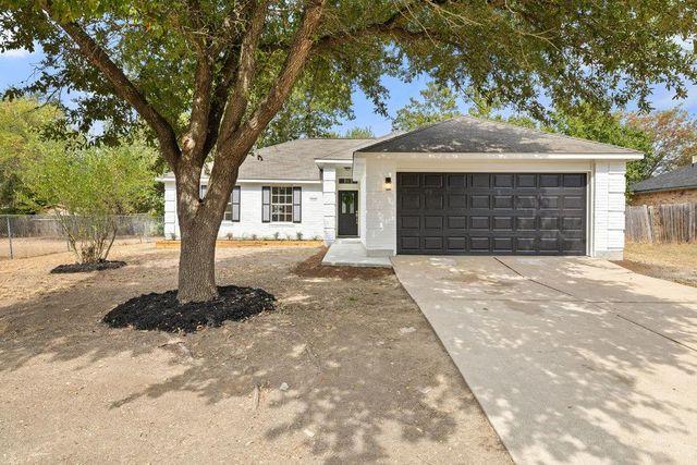 1006 Cottonbowl DR, Taylor, TX 76574