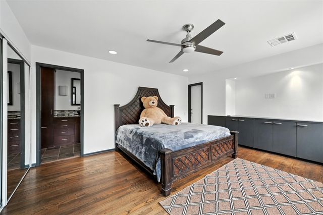 2019 Mcclendon Street, Houston, TX 77030