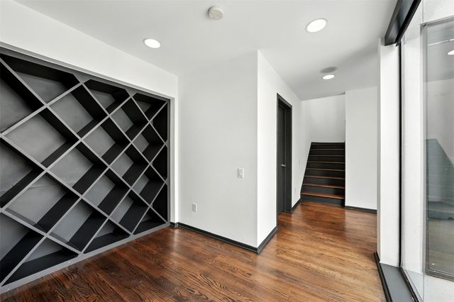 2019 Mcclendon Street, Houston, TX 77030