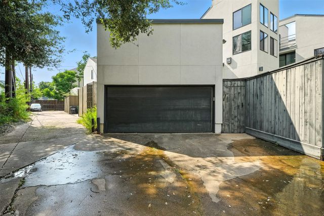 2019 Mcclendon Street, Houston, TX 77030