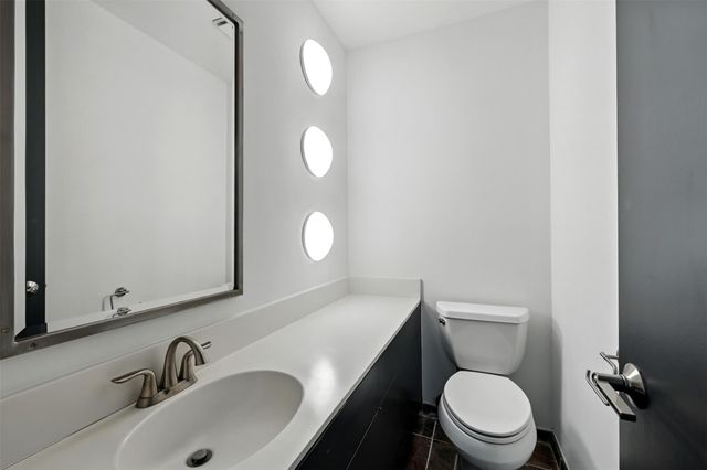 2019 Mcclendon Street, Houston, TX 77030