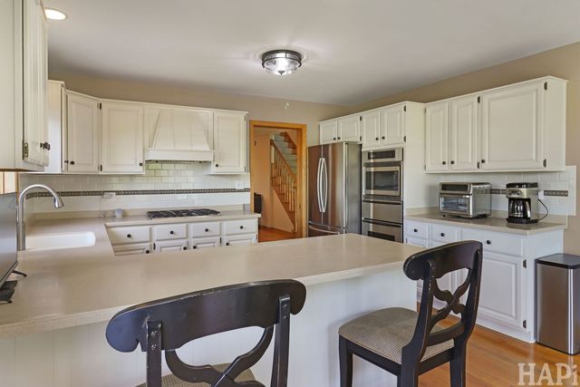 7207 Viscaya Drive, Spring Grove, IL 60081