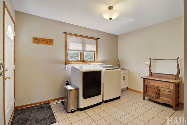 7207 Viscaya Drive, Spring Grove, IL 60081