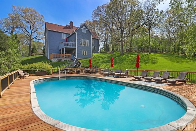 7207 Viscaya Drive, Spring Grove, IL 60081