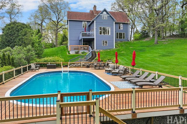 7207 Viscaya Drive, Spring Grove, IL 60081