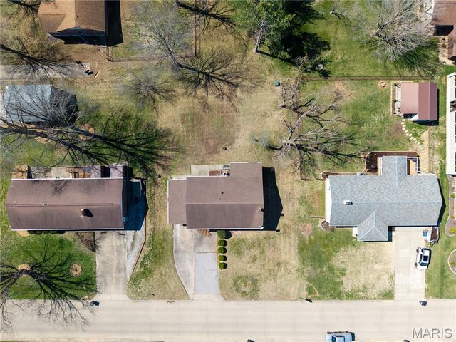 909 Schindler Road, Perryville, MO 63775