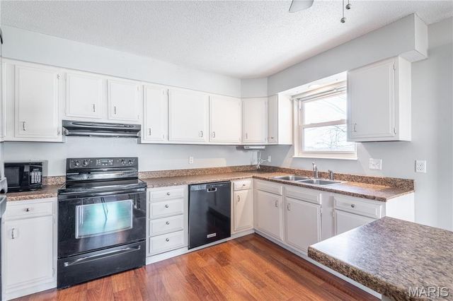 909 Schindler Road, Perryville, MO 63775