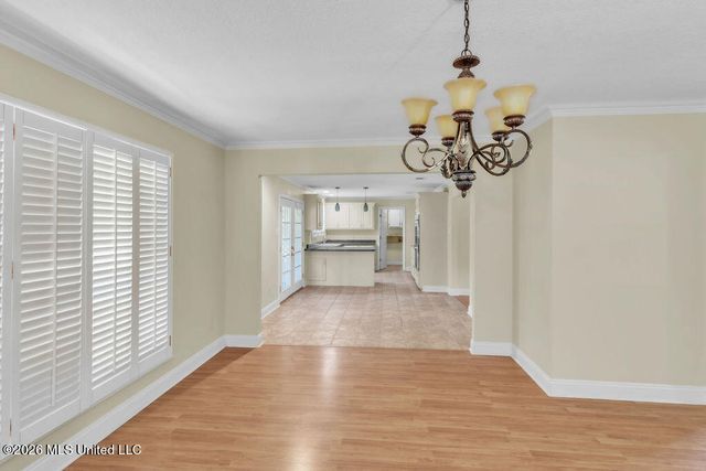 1513 Woodhaven Street, Pascagoula, MS 39581