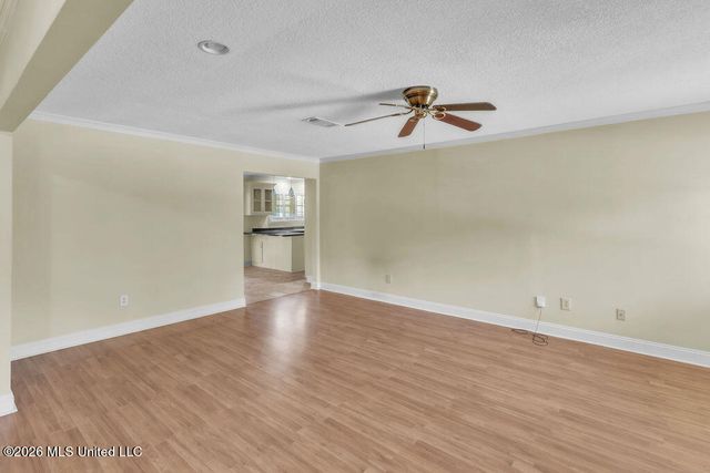 1513 Woodhaven Street, Pascagoula, MS 39581