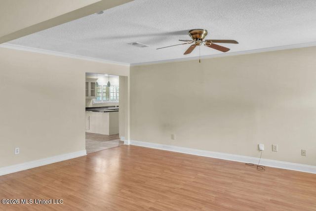 1513 Woodhaven Street, Pascagoula, MS 39581