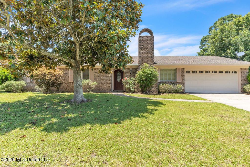 1513 Woodhaven Street, Pascagoula, MS 39581