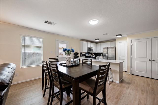 760 Hackberry Branch Court, Magnolia, TX 77354