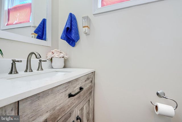 29 HENRY AVE, Nottingham, MD 21236