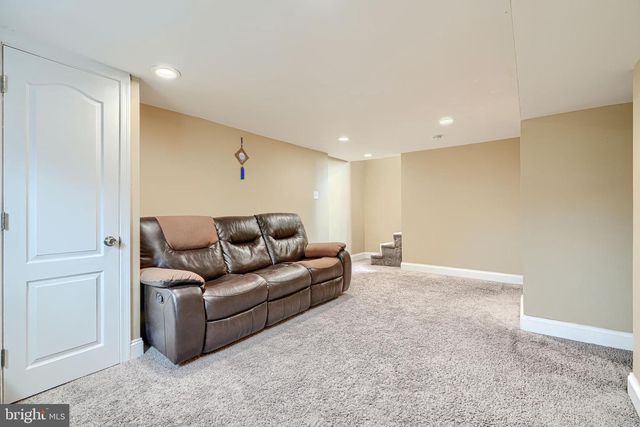 29 HENRY AVE, Nottingham, MD 21236