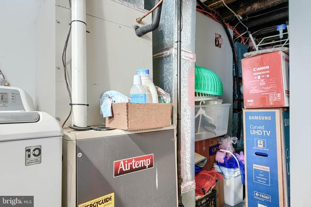 29 HENRY AVE, Nottingham, MD 21236