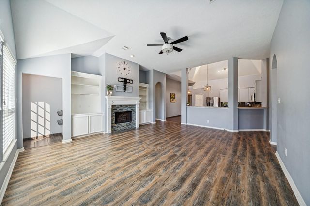 2614 Parkbriar Lane, Pearland, TX 77584