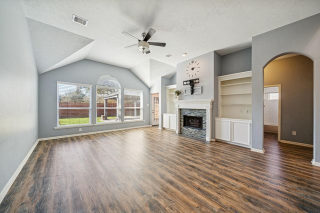 2614 Parkbriar Lane, Pearland, TX 77584