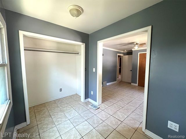 453 Spruce Street, Wyandotte, MI 48192