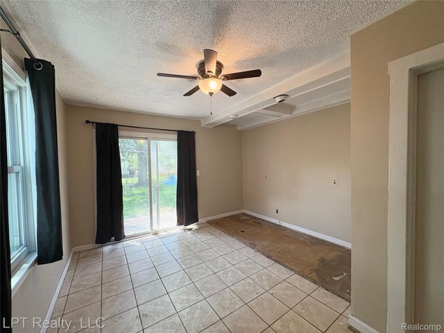 453 Spruce Street, Wyandotte, MI 48192