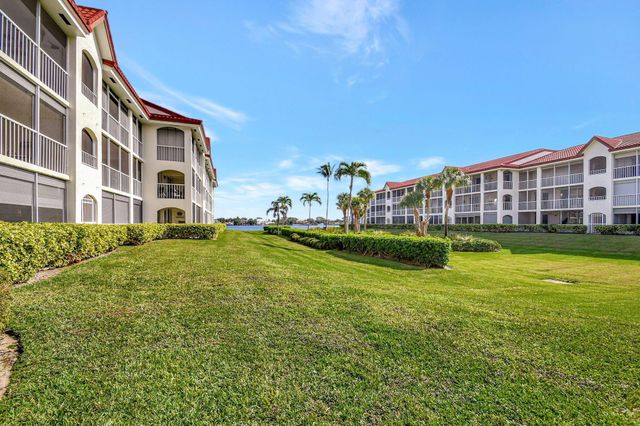 107 Half Moon Circle A3, Hypoluxo, FL 33462