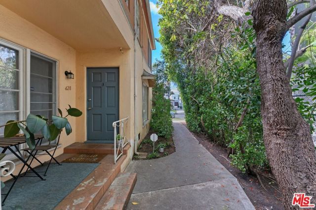 428 N Genesee Avenue, Los Angeles, CA 90036