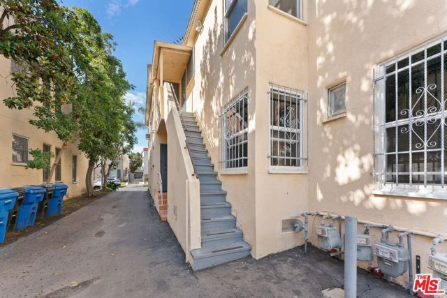 428 N Genesee Avenue, Los Angeles, CA 90036