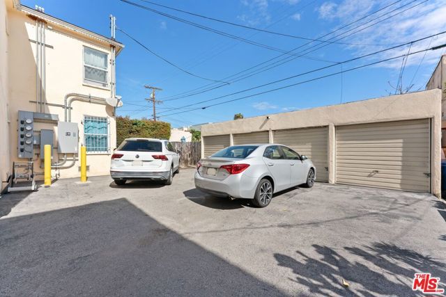 428 N Genesee Avenue, Los Angeles, CA 90036