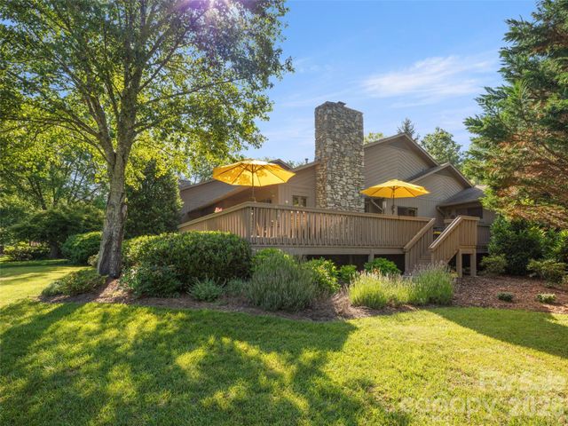 20 Clubside Drive, Asheville, NC 28804