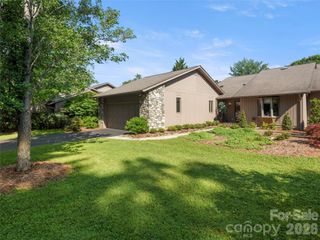 20 Clubside Drive, Asheville, NC 28804