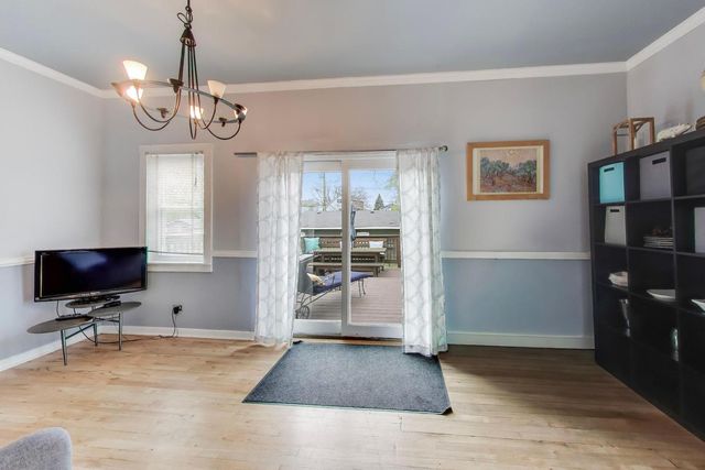 1028 Ashland Avenue, Evanston, IL 60202